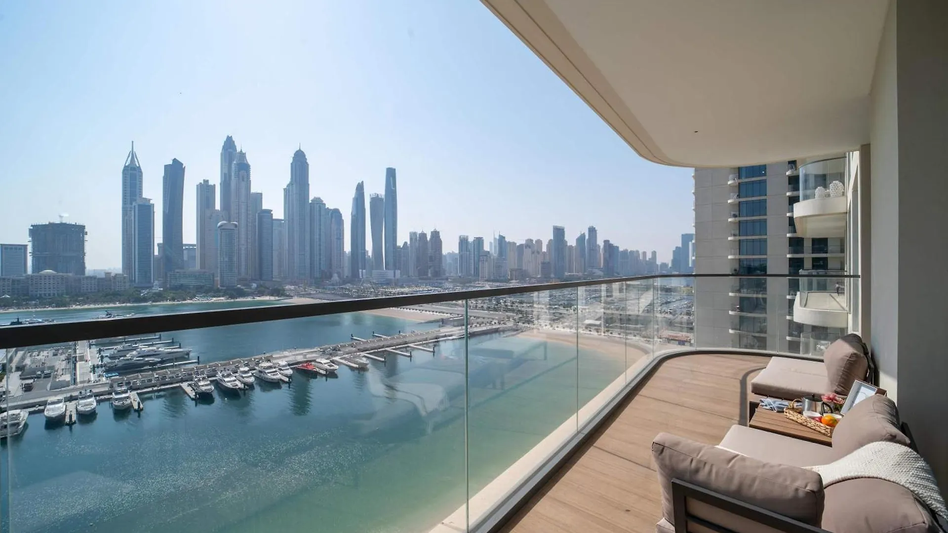 Frank Porter - Marina Vista Tower 2 Dubai